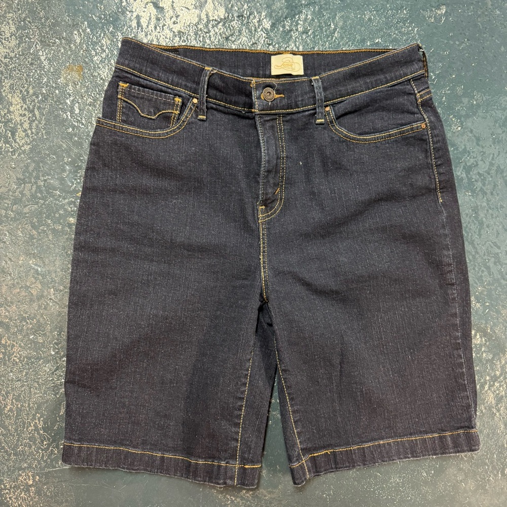 Levi’s Bermuda shorts